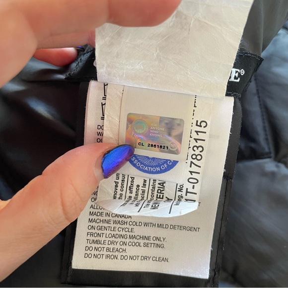 Canada Goose Men's Brookvale Down Black Quilted Packable Puffer Jacket Size XS - Picture 12 of 12